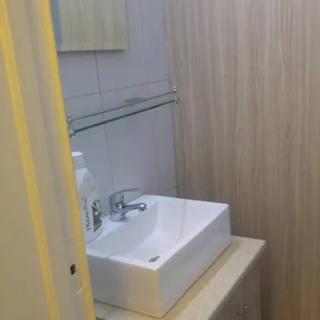 Athina Court, 1 Bedroom 21, City Center *